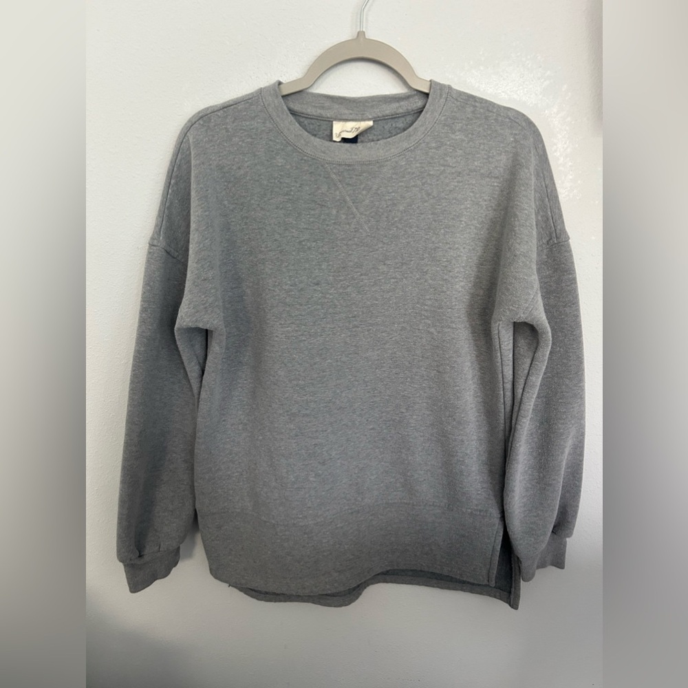Universal Thread Pullover - image 1